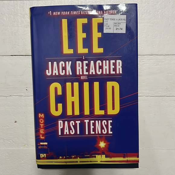 Jack Reacher Lee Child set of two hardcover books - Picture 3 of 6